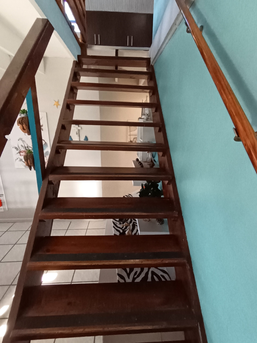 3 Bedroom Property for Sale in Wavecrest Eastern Cape